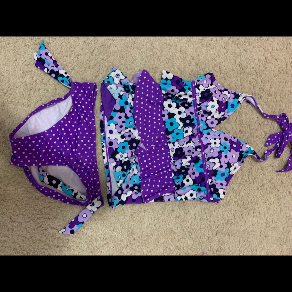 BRAND NEW SWIMSUIT!!